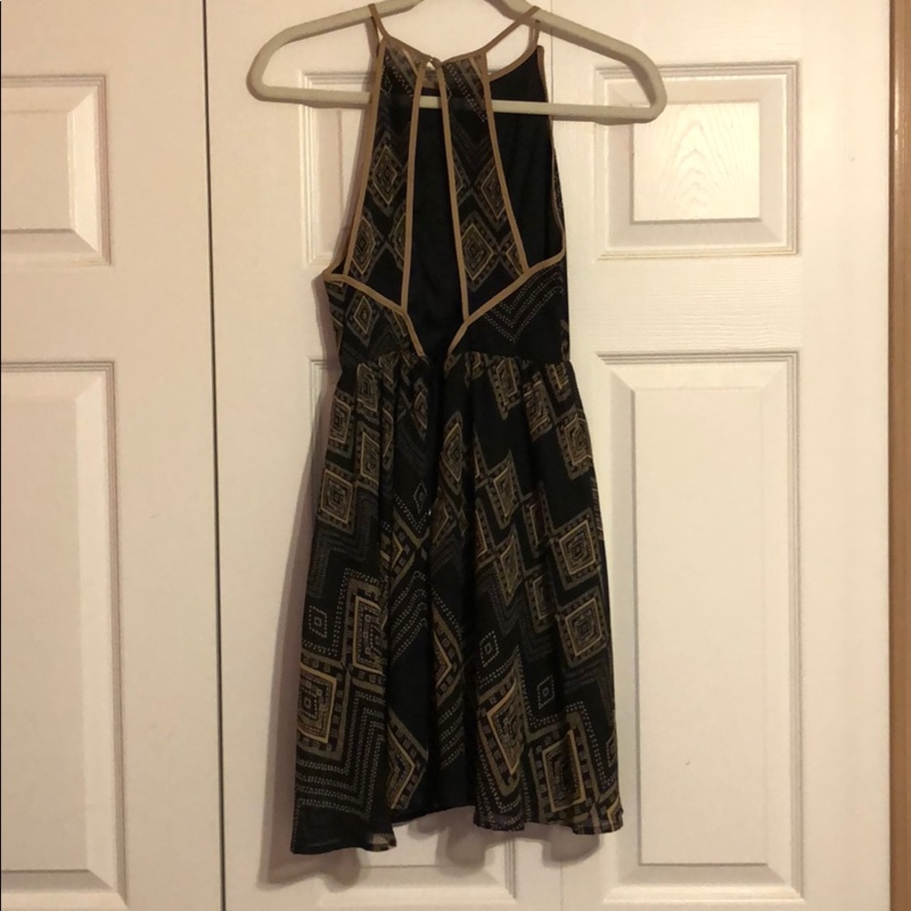 Dress - Picture 2 of 3